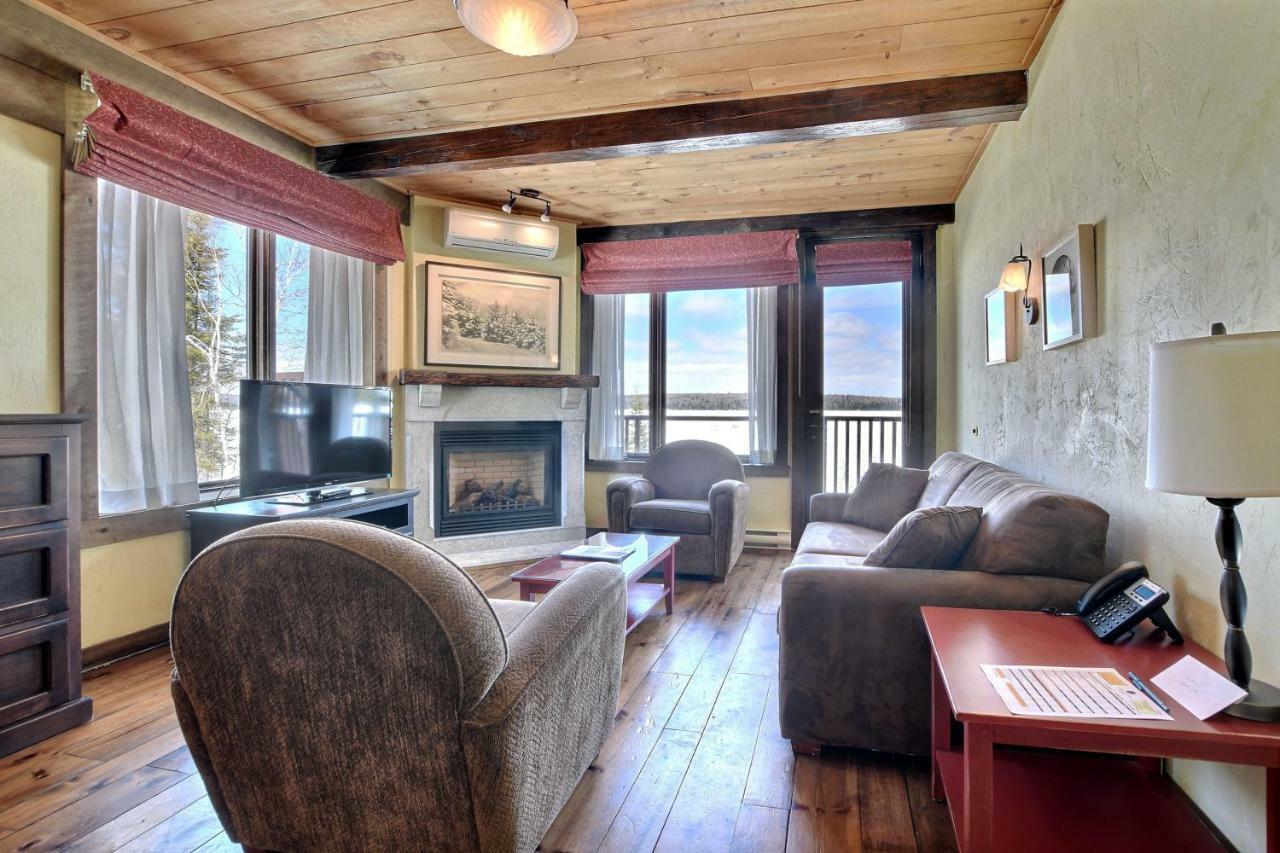 Les Condos Du Lac Taureau- Rooms & Condos Saint-Michel Esterno foto