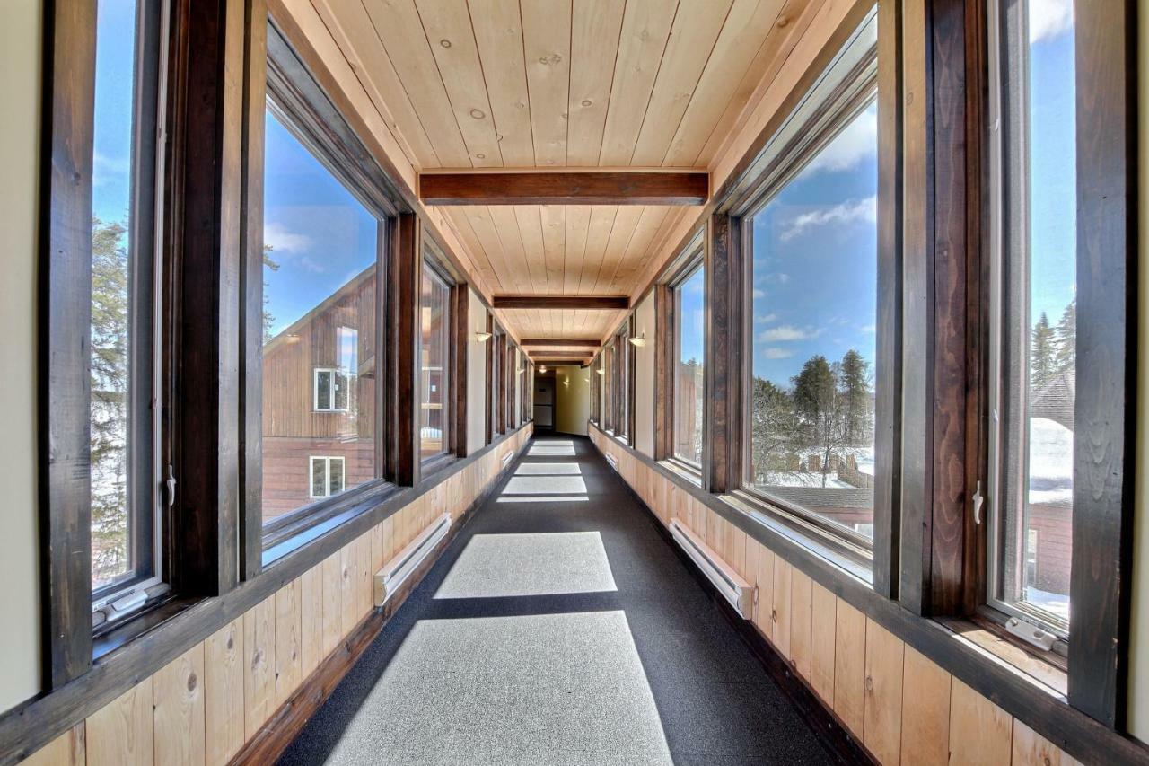 Les Condos Du Lac Taureau- Rooms & Condos Saint-Michel Esterno foto